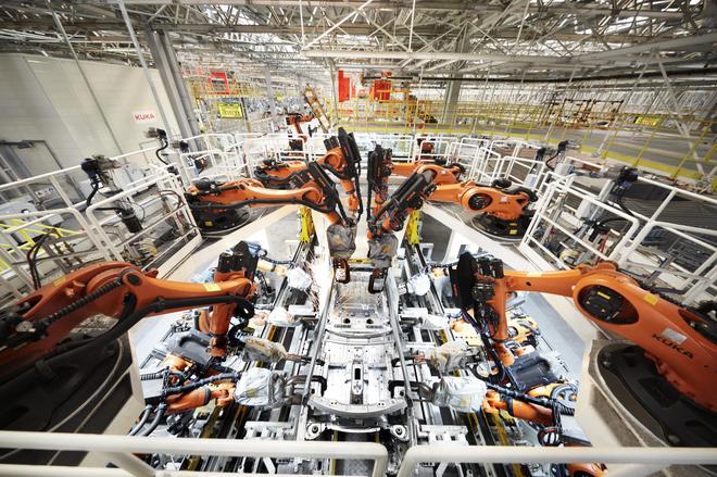 人、車、工廠 寶沃4.0智能工廠引領(lǐng)“智”造之變的技術(shù)開(kāi)發(fā)之路